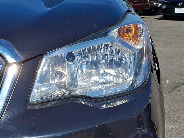 Photo of 2014 Dark Gray Metallic Subaru Forester