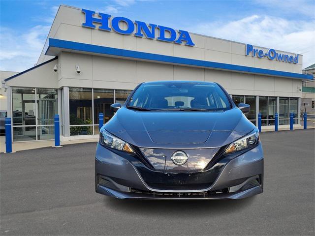 Photo of 2023 Gun Metallic Nissan Leaf
