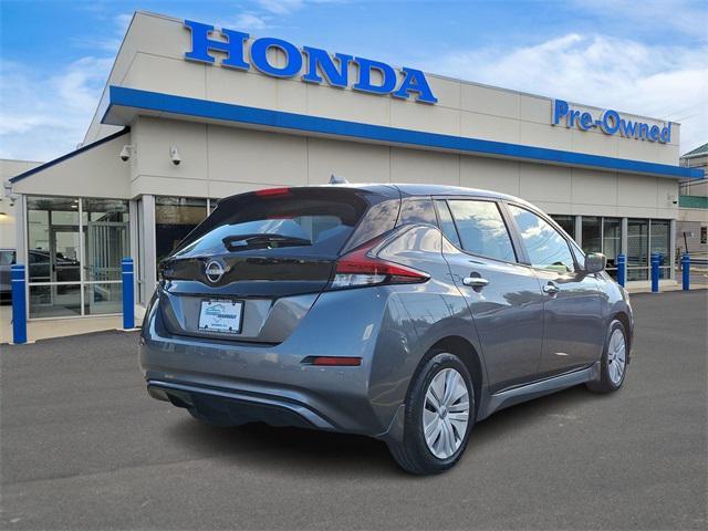 Photo of 2023 Gun Metallic Nissan Leaf
