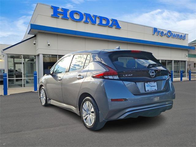Photo of 2023 Gun Metallic Nissan Leaf