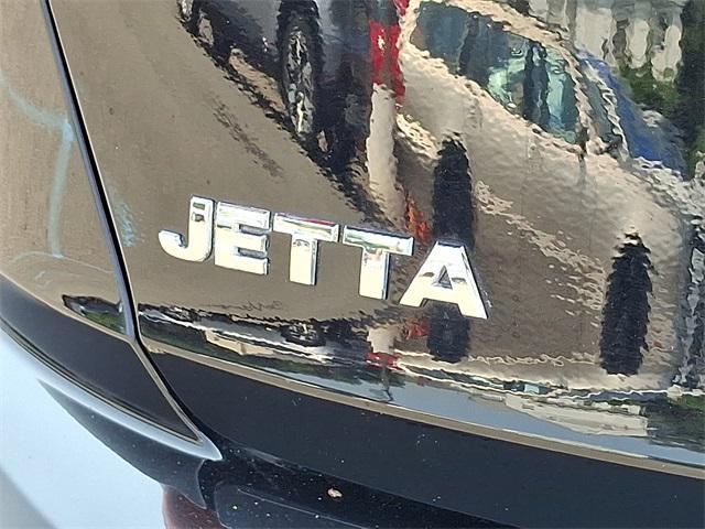 Photo of 2020 Deep Black Volkswagen Jetta