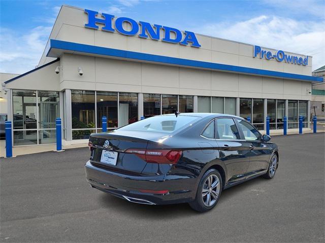 Photo of 2020 Deep Black Volkswagen Jetta
