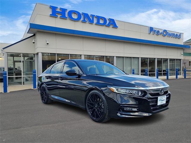 Photo of 2019 Crystal Black Pearl Honda Accord