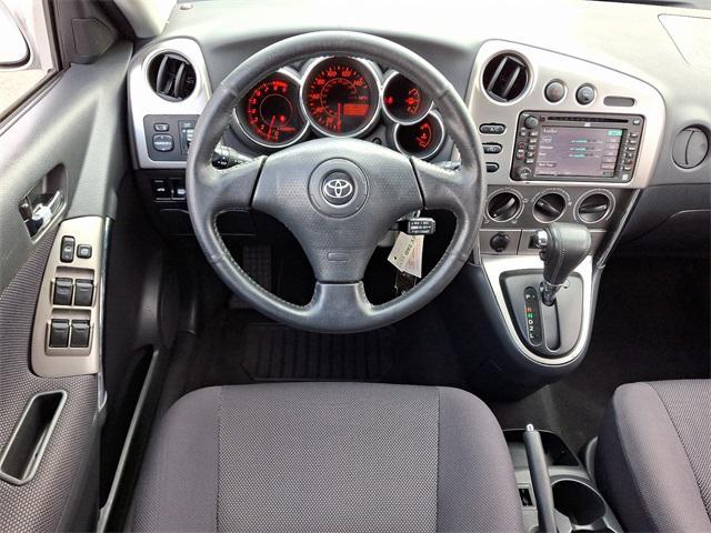Photo of 2003 Lunar Mist Metallic Toyota Matrix