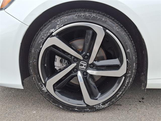 Photo of 2021 Platinum White Pearl Honda Accord