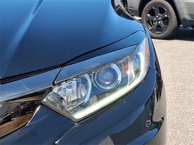 Photo of 2022 Crystal Black Pearl Honda HR-V