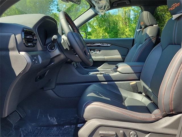 Photo of 2025 Diffused Sky Pearl Honda Pilot