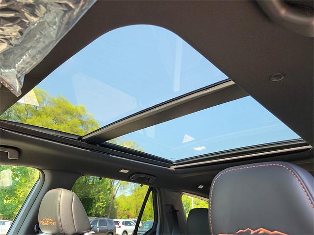 Photo of 2025 Diffused Sky Pearl Honda Pilot