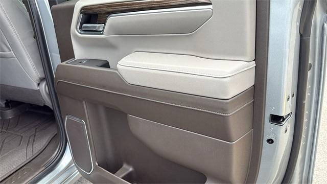 Photo of 2025 Sterling Gray Metallic Chevrolet Silverado 1500