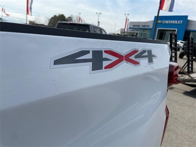Photo of 2025 Summit White Chevrolet Silverado 1500