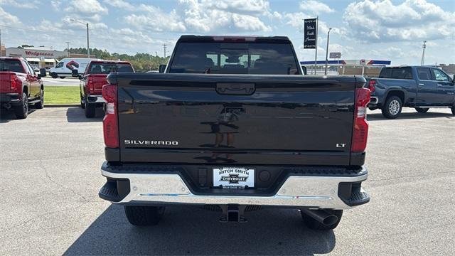 Photo of 2025 Black Chevrolet Silverado 2500