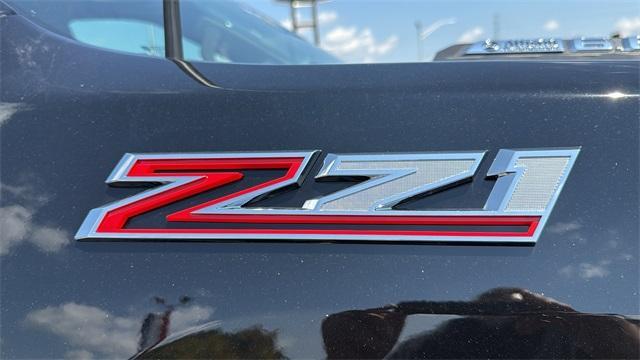 Photo of 2025 Black Chevrolet Silverado 2500
