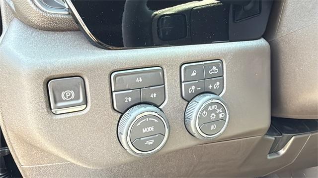 Photo of 2025 Black Chevrolet Silverado 2500