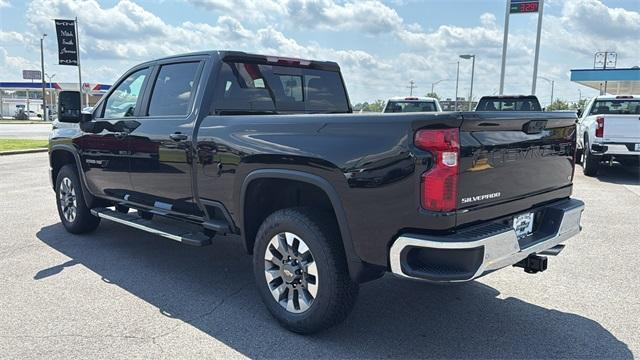 Photo of 2025 Black Chevrolet Silverado 2500