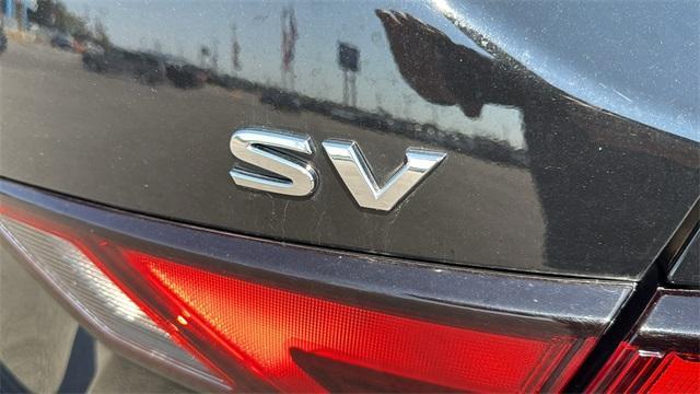 Photo of 2023 Black Nissan Sentra