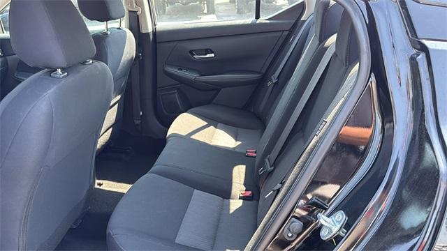 Photo of 2023 Black Nissan Sentra