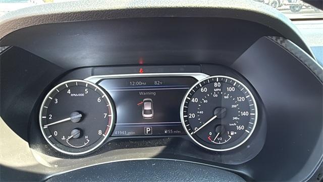 Photo of 2023 Black Nissan Sentra