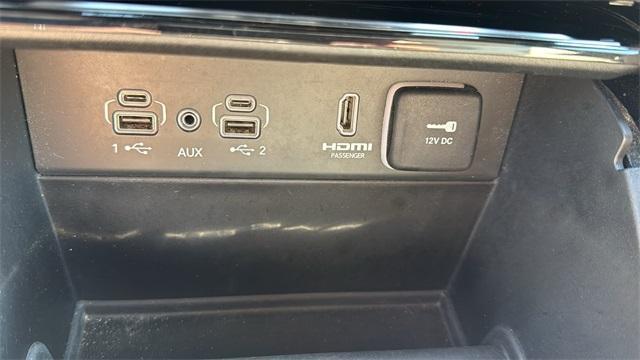 Photo of 2023 Bright White Clearcoat Jeep Grand Cherokee