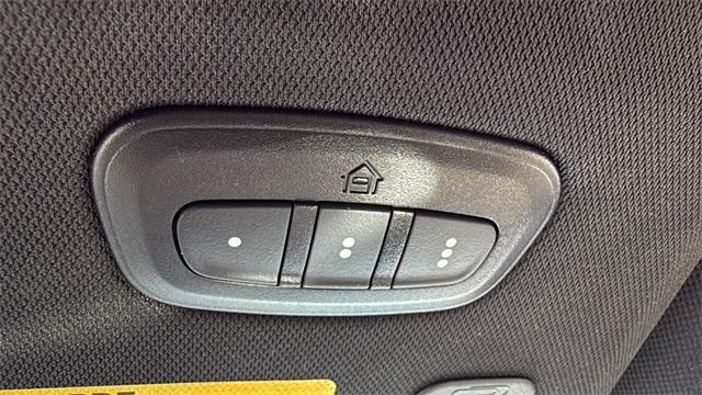 Photo of 2023 Bright White Clearcoat Jeep Grand Cherokee