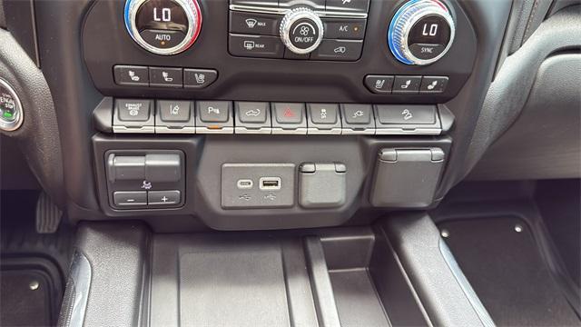 Photo of 2022 Summit White GMC Sierra 2500