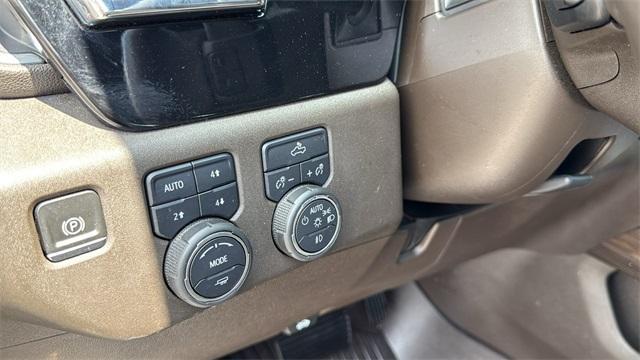 Photo of 2023 Black Chevrolet Silverado 1500