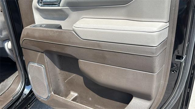 Photo of 2023 Black Chevrolet Silverado 1500