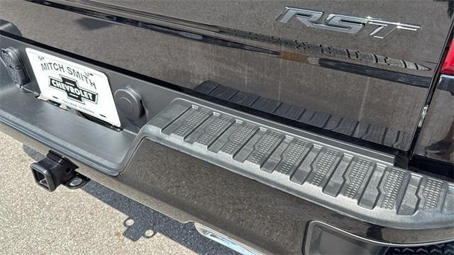 Photo of 2023 Black Chevrolet Silverado 1500