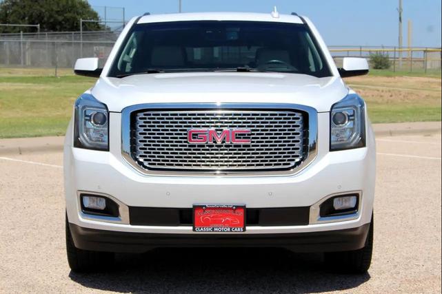 Photo of 2017 White Frost Tricoat GMC Yukon
