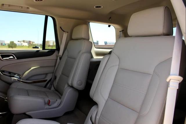 Photo of 2017 White Frost Tricoat GMC Yukon