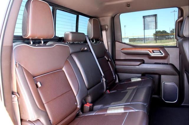 Photo of 2022 White Frost Tricoat GMC Sierra 1500