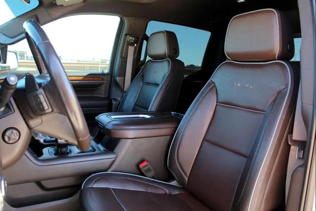 Photo of 2022 White Frost Tricoat GMC Sierra 1500