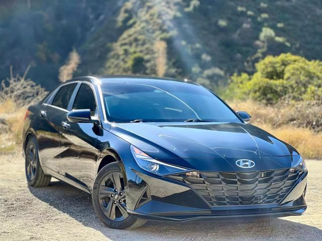 2021 Hyundai Elantra Hev