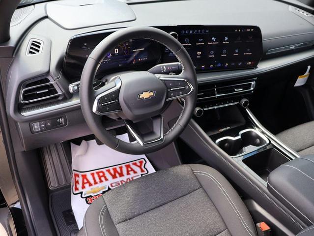 Photo of 2025 Mosaic Black Metallic Chevrolet Traverse