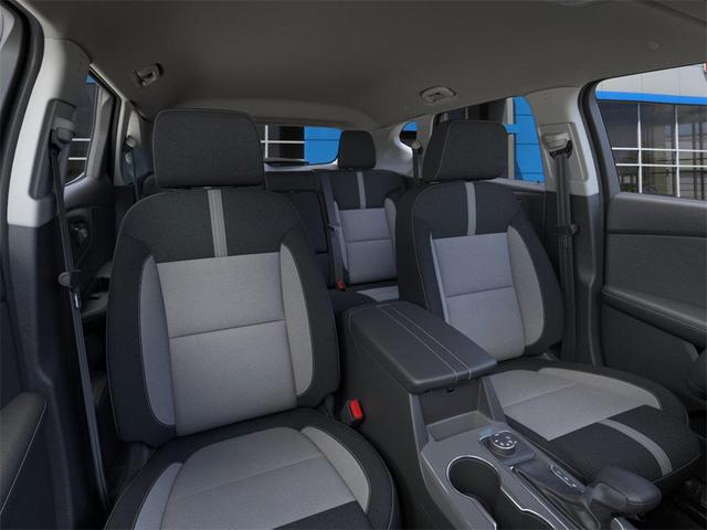 Photo of 2025 Summit White Chevrolet Blazer