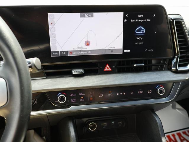 Photo of 2024 Ebony Black Kia Sportage