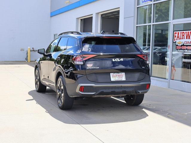 Photo of 2024 Ebony Black Kia Sportage
