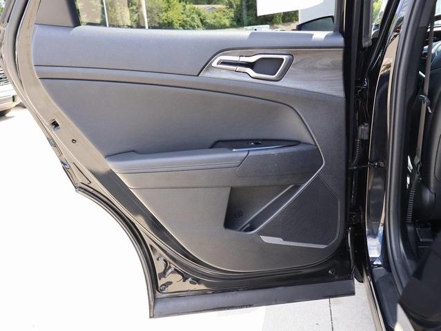 Photo of 2024 Ebony Black Kia Sportage