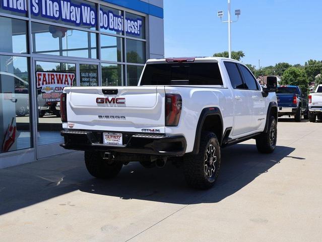 Photo of 2024 Summit White GMC Sierra 2500