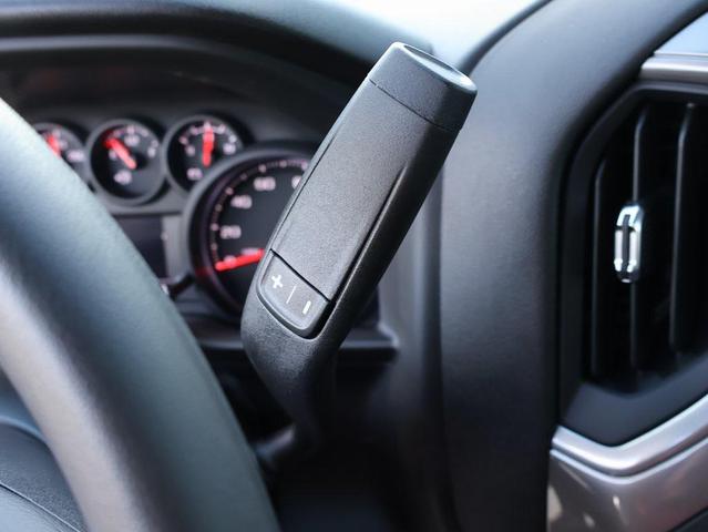 Photo of 2025 Summit White Chevrolet Silverado 3500
