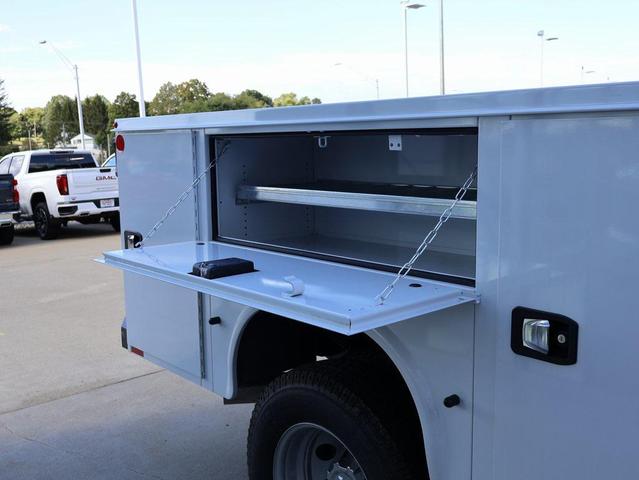 Photo of 2025 Summit White Chevrolet Silverado 3500