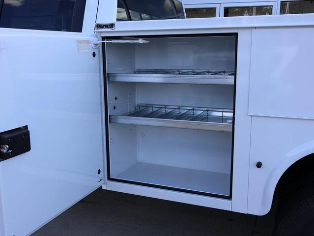 Photo of 2025 Summit White Chevrolet Silverado 3500