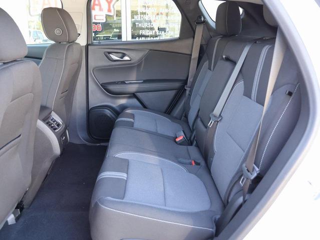 Photo of 2025 Summit White Chevrolet Blazer