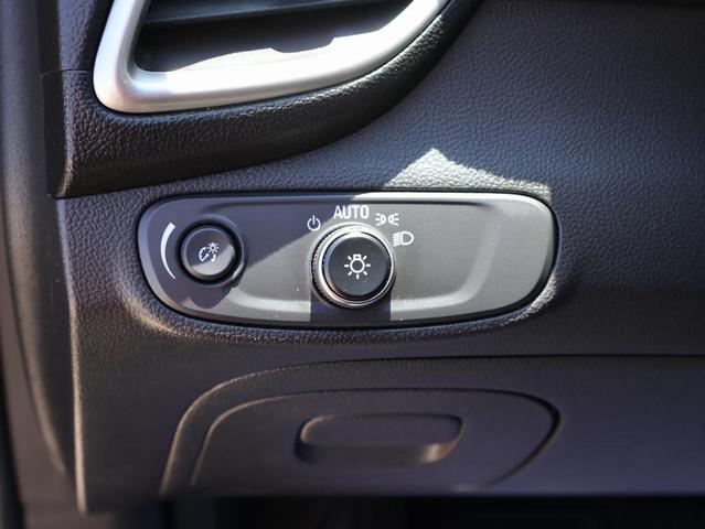 Photo of 2020 Mosaic Black Metallic Chevrolet Trax