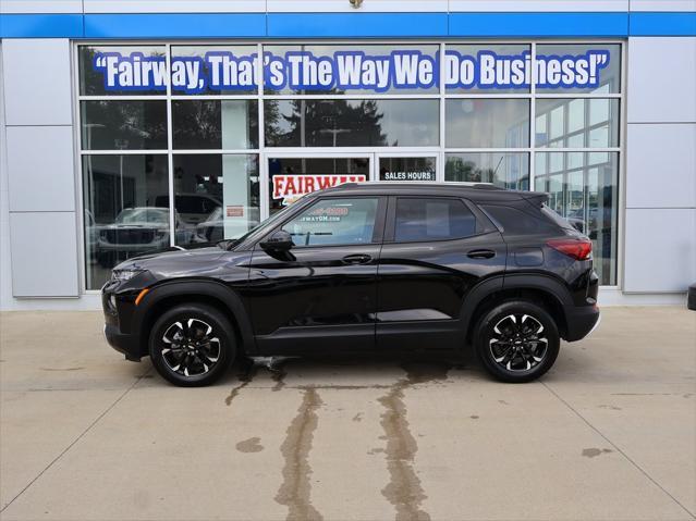 Photo of 2022 Mosaic Black Metallic Chevrolet Trailblazer