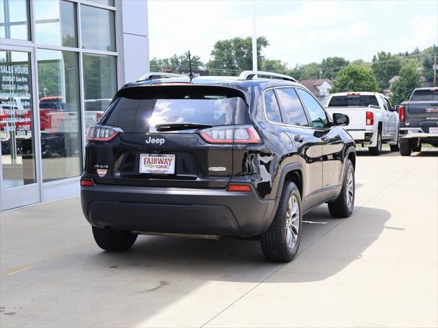 Photo of 2019 Diamond Black Crystal Pearlcoat Jeep Cherokee