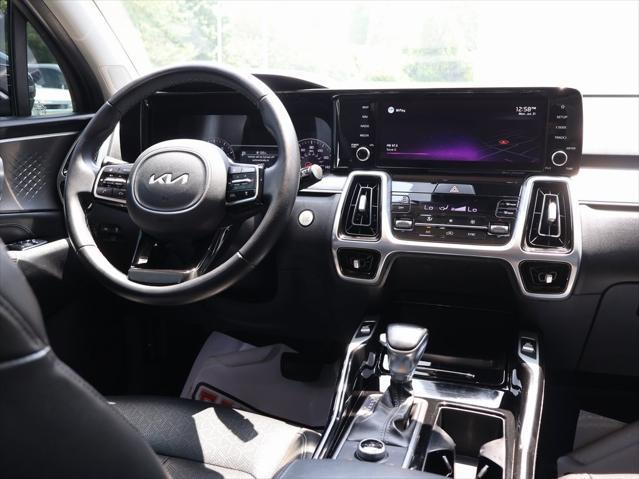 Photo of 2022 Sapphire Blue Kia Sorento