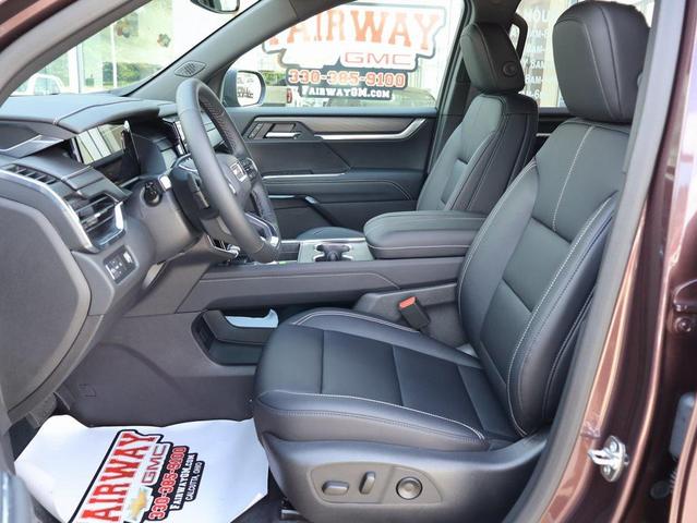 Photo of 2025 Crystal Metallic GMC Acadia