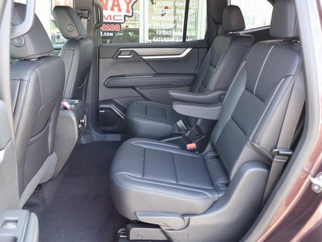 Photo of 2025 Crystal Metallic GMC Acadia