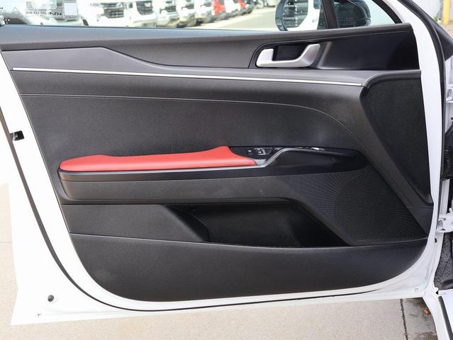 Photo of 2023 Glacial White Pearl Kia K5