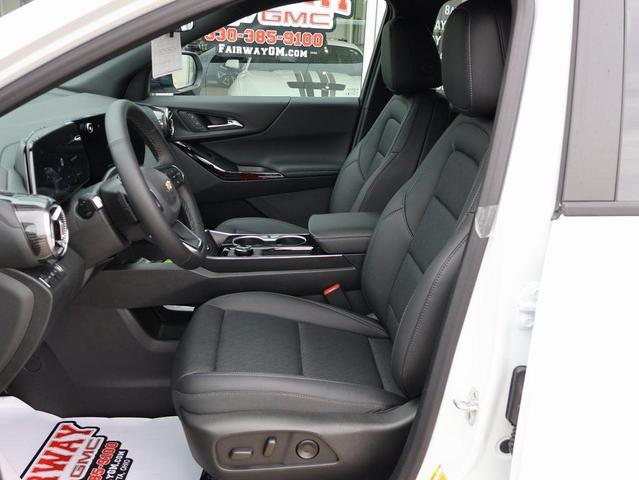 Photo of 2026 Summit White Chevrolet Equinox